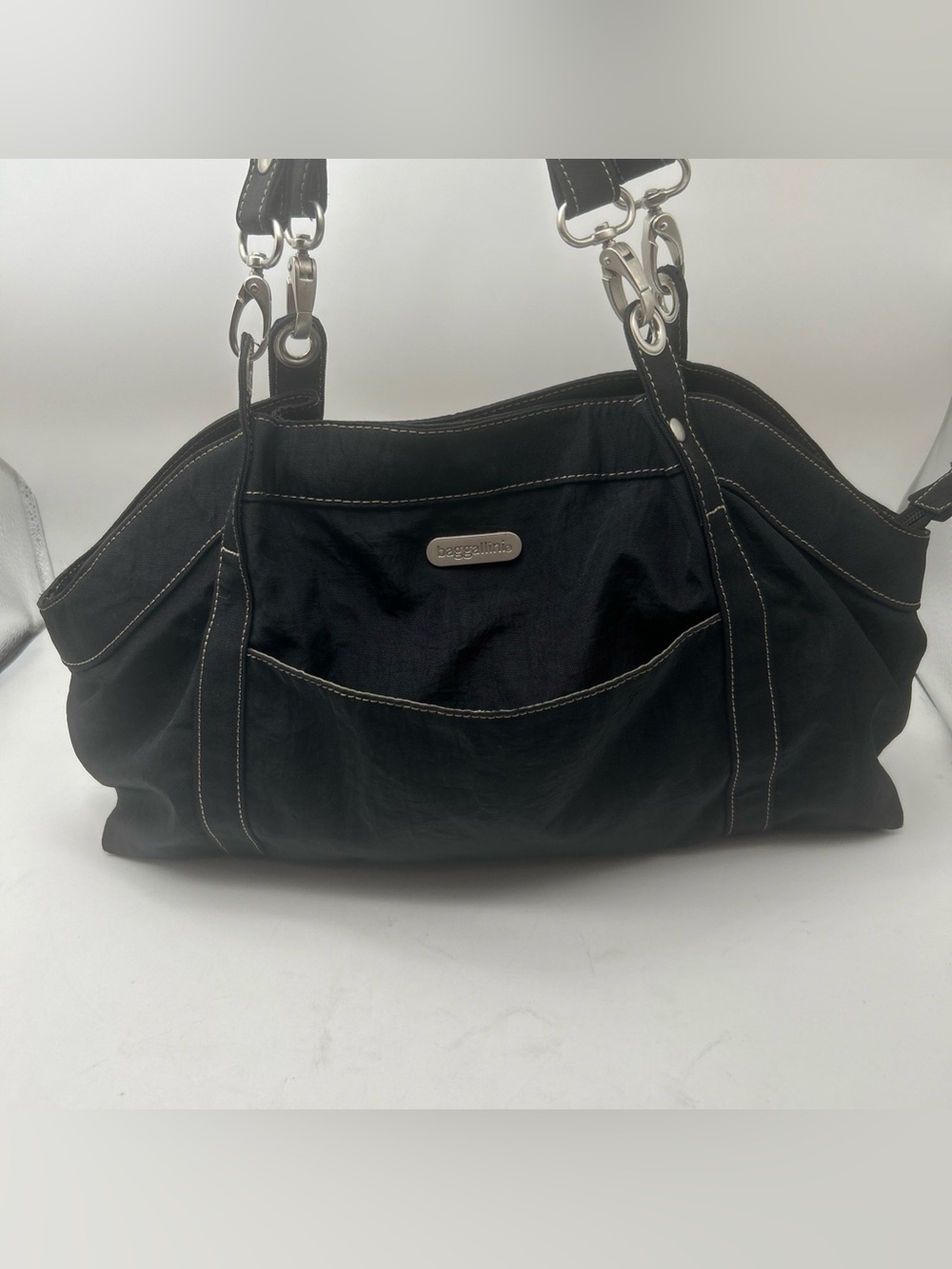 Baggallini Black Shoulder Bag with Contrast Stitching